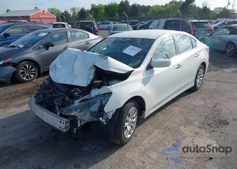 2015 Nissan Altima 2.5/2.5 S/2.5 Sl/2.5 Sv z USA, uszkodzony, nr VIN 1N4AL3AP9FC440062